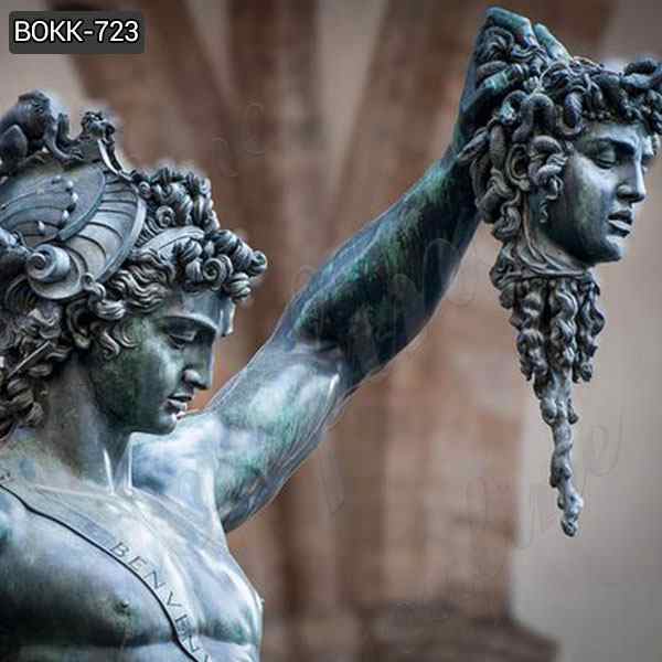 statue of perseus and medusa