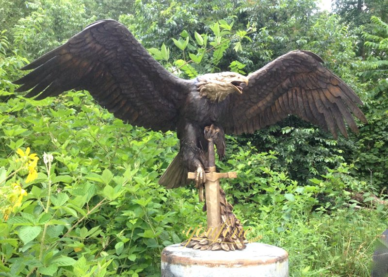 Outdoor Life Size Eagle Statue BOKK-343 - Bronze Eagle Sculpture - 1