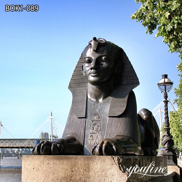 sphinx statue