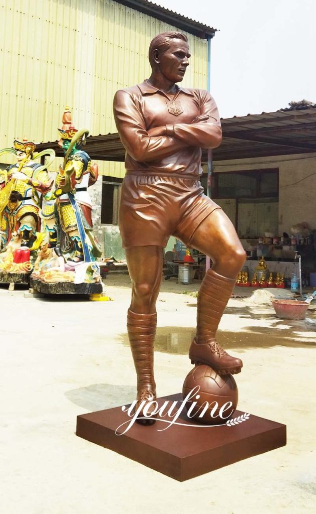 bronze Famous Soccer Player Statue