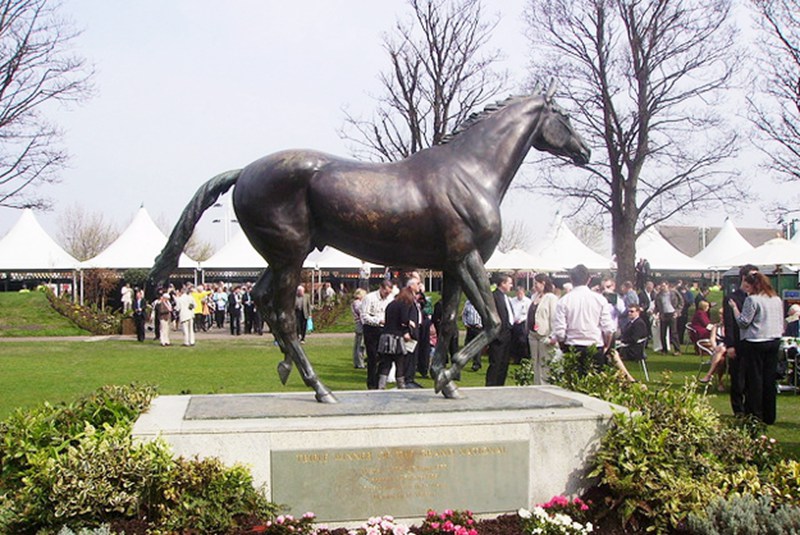 Red Rum Garden Bronze Racing Horse Statue Aintree Racecourse Replica - Bronze Horse Statues - 1